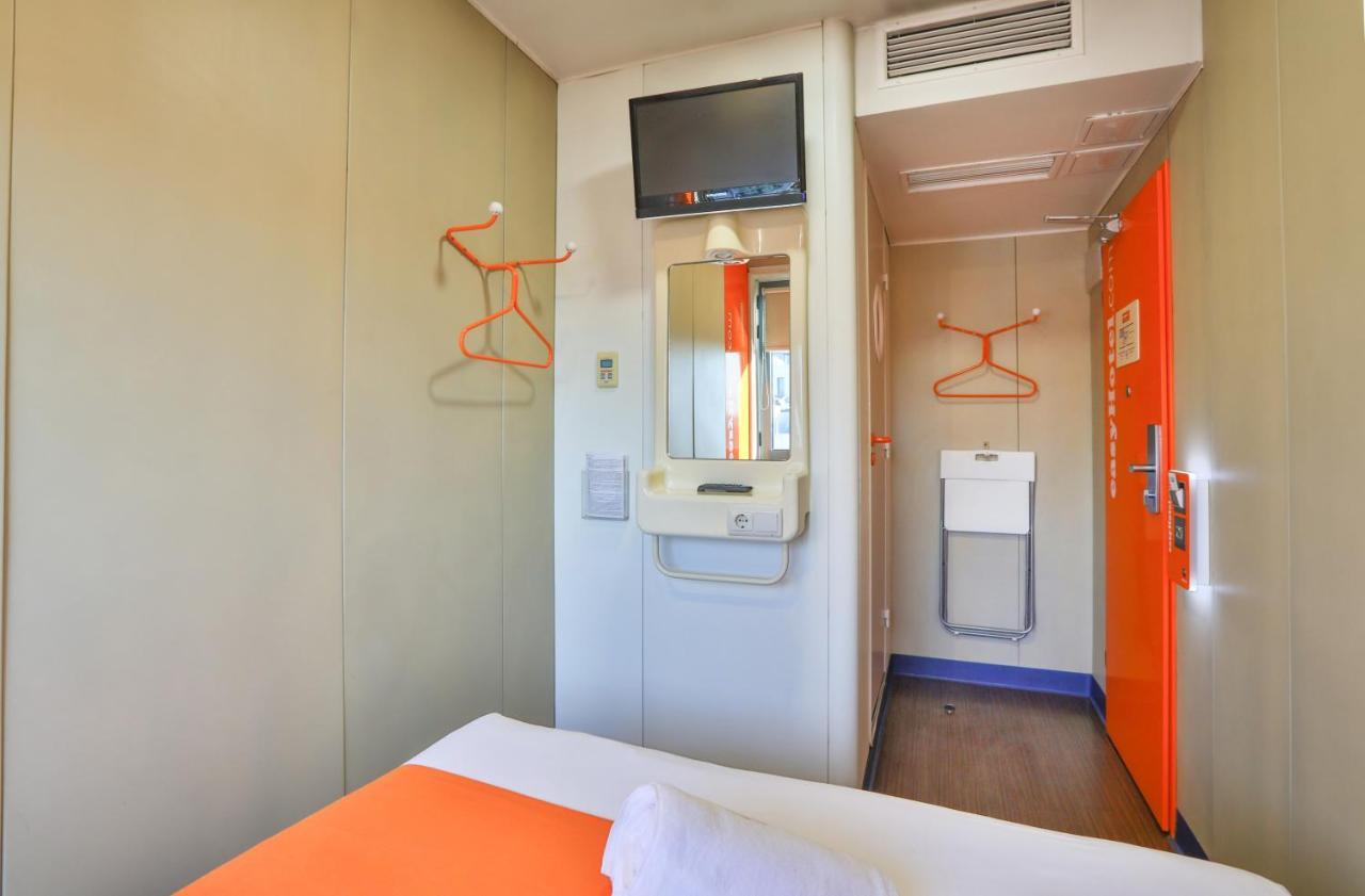 Easyhotel Sofia Exteriör bild
