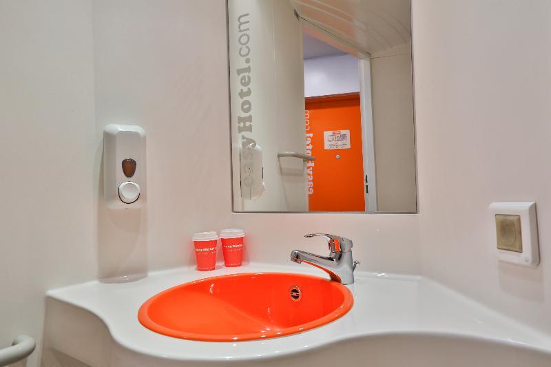 Easyhotel Sofia Exteriör bild